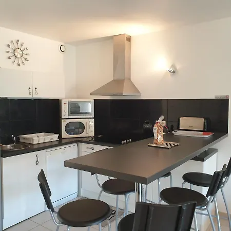 Rdc Alzetu Climatise - 2 Min - Piscine *