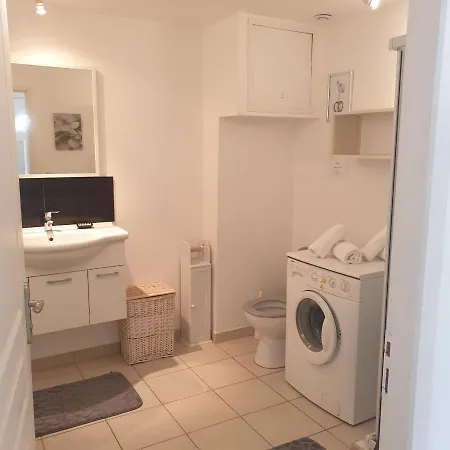 Rdc Alzetu Climatise - 2 Min - Piscine Feriehus *