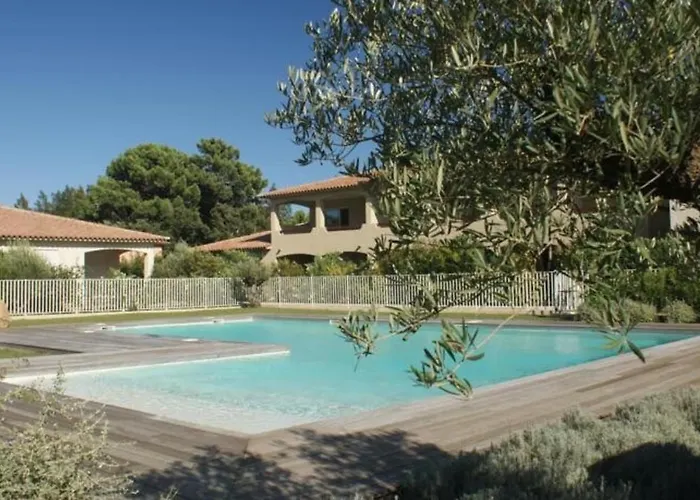 Rez De Jardin Climatise - 2 Min - Piscine
