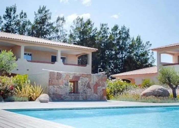 Rez De Jardin Climatise - 2 Min - Piscine * Lecci
