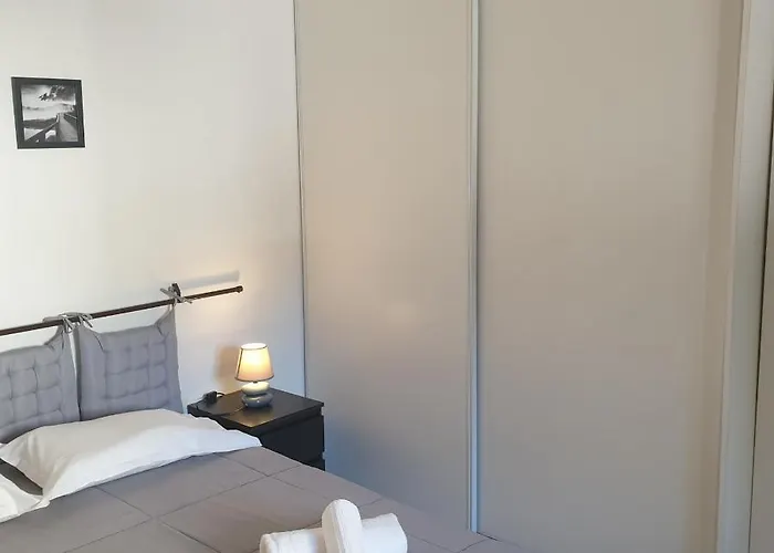 Rez De Jardin Climatise - 2 Min - Piscine Hébergement de vacances *