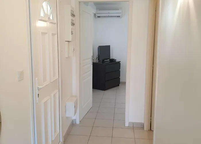Rez De Jardin Climatise - 2 Min - Piscine *