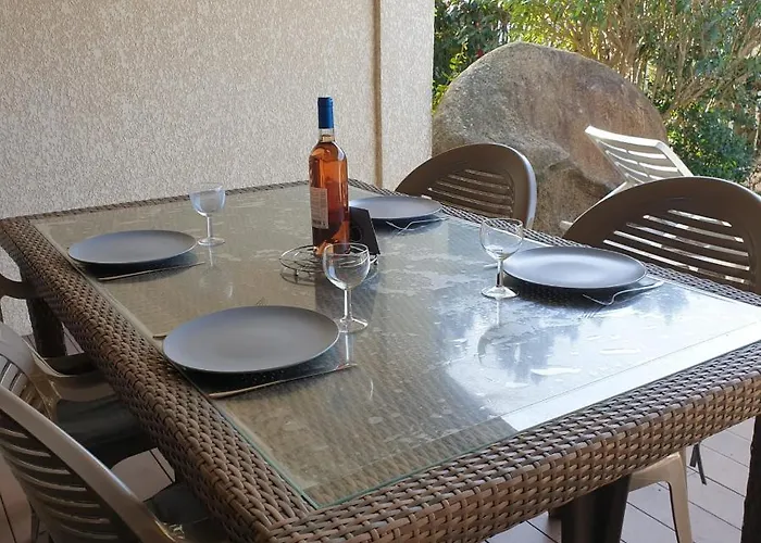 Rez De Jardin Climatise - 2 Min - Piscine Hébergement de vacances
