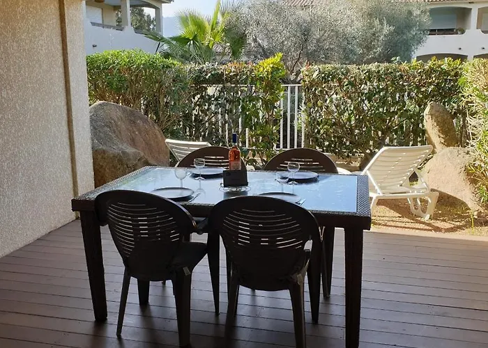 Hébergement de vacances Rez De Jardin Climatise - 2 Min - Piscine *